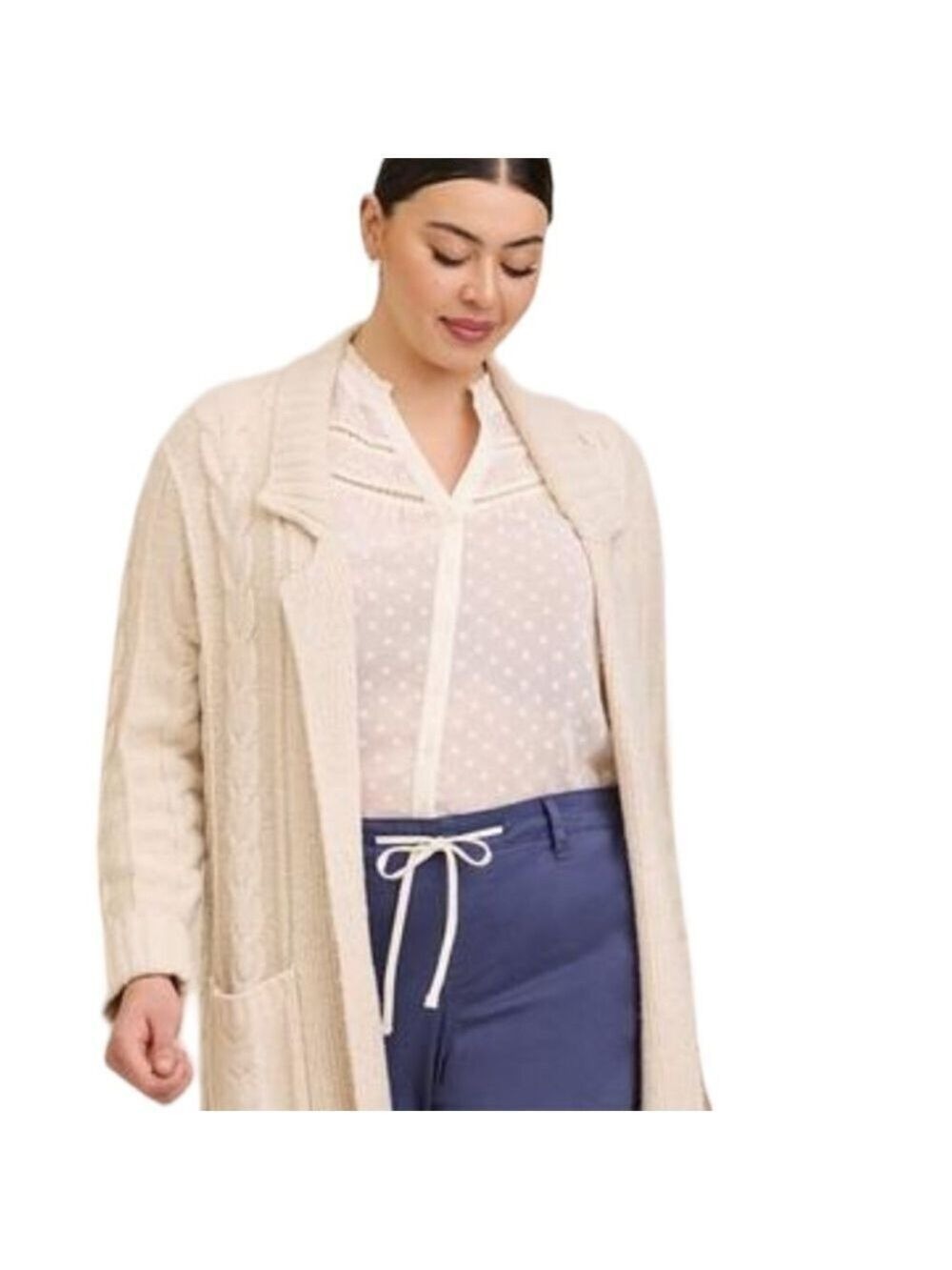 Torrid Ivory Chiffon Clip Dot With Contrasting Eyelet Top NWT Size 6x